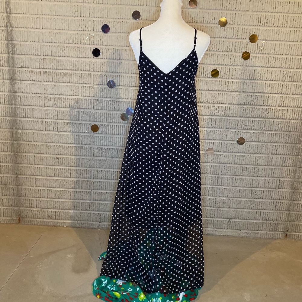 sleeveless maxi dress with polkadots - Picture 3 of 6